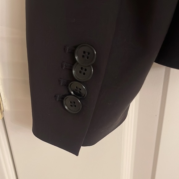 Ann Taylor Wool Blend 2 Front Button 2 Pocket Black Blazer size 6 - Picture 6 of 15
